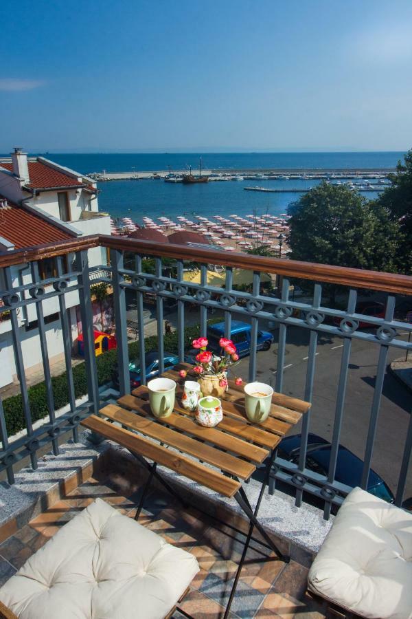 Breeze Guest House Chernomorets Buitenkant foto